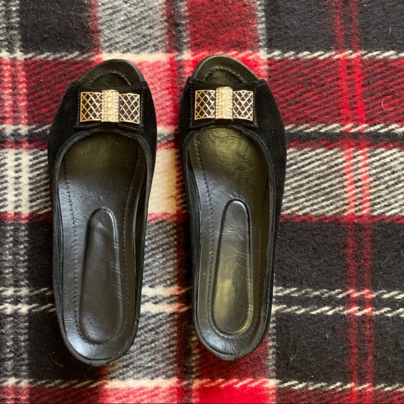 Black Gold Buckle Flats - Picture 1 of 3